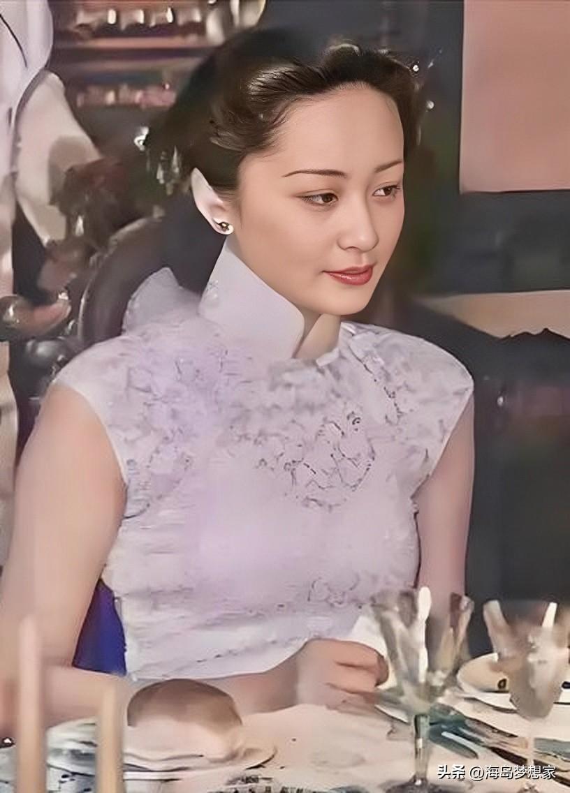 张乐怡，1907年生于江西庐山，她是民国时期难得兼具学识与气度的大家闺秀。父亲张