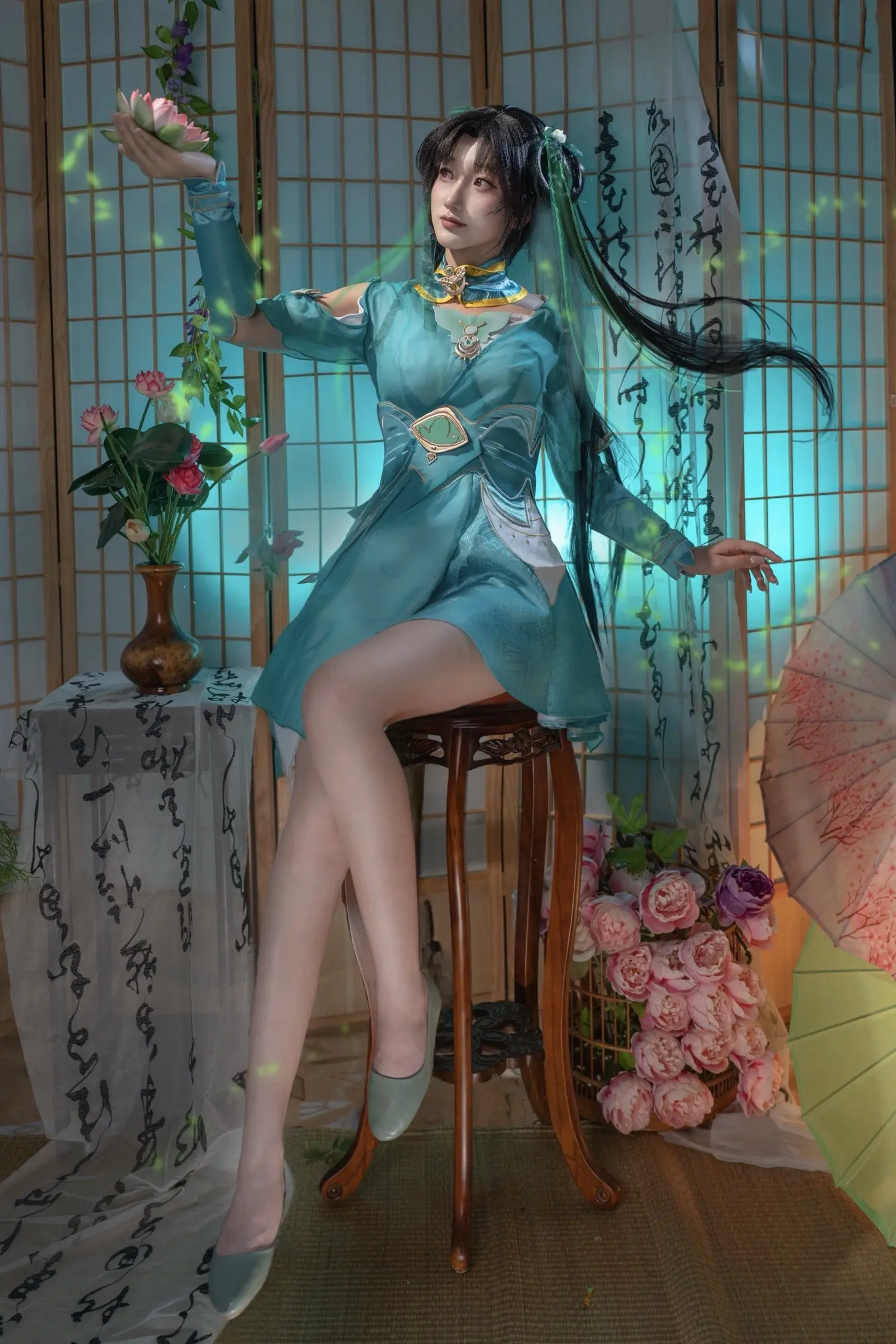 世人说什么正邪两派，你的手我也不会放开。