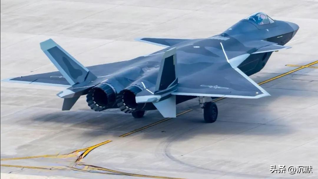 俄乌冲突，看出了俄真正的军事成色，装备、理念、信息化体系化支撑，都已经完全跟不上