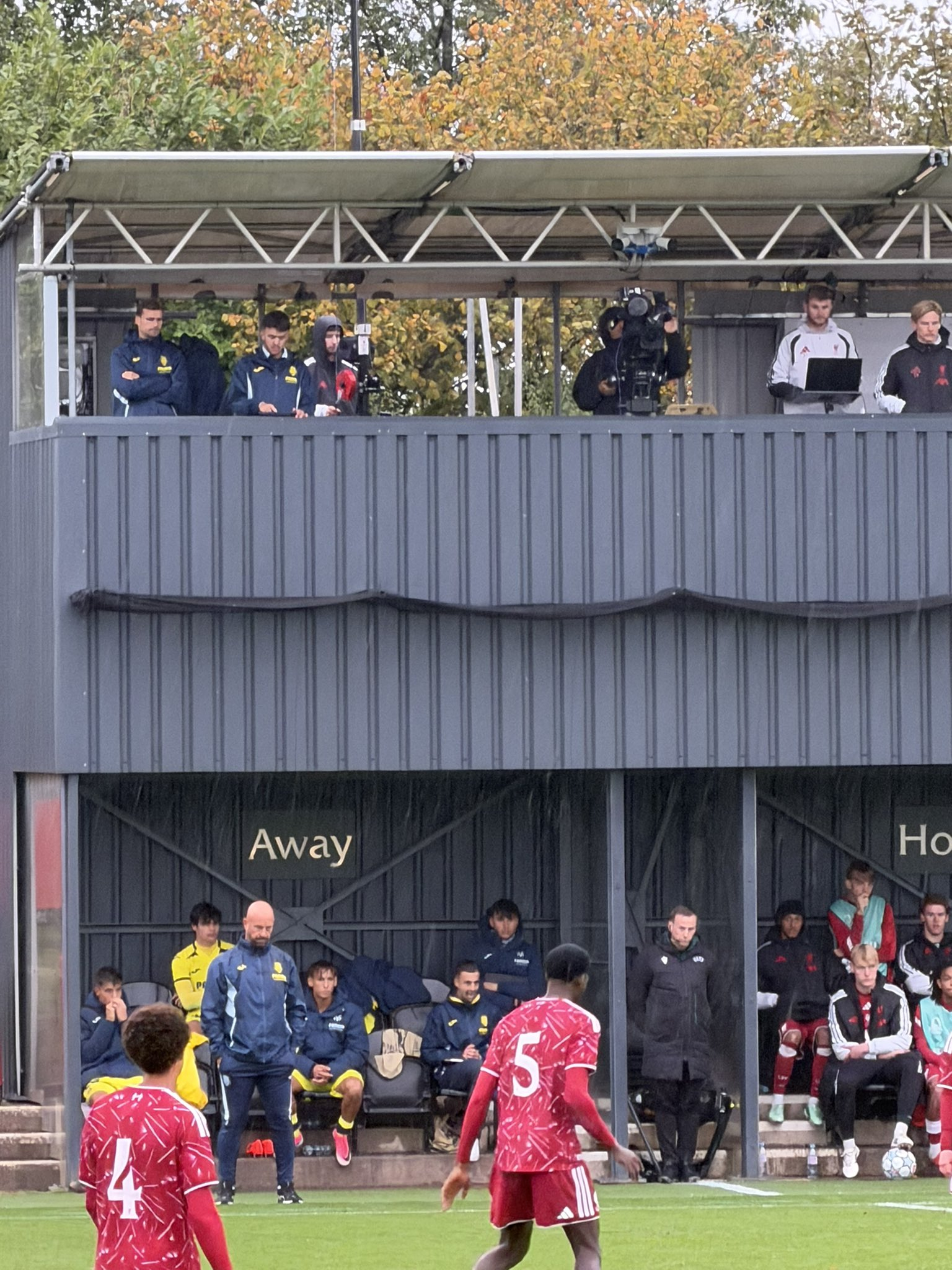 利物浦青训 双方互交白卷，雷纳笑容逐渐消失 ​​​
