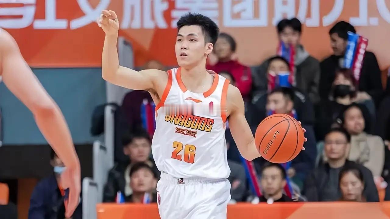 郭士强左右为难！对阵乌拉圭男篮时，庞峥麟的表现让人印象深刻！这名球员不仅拿到6分