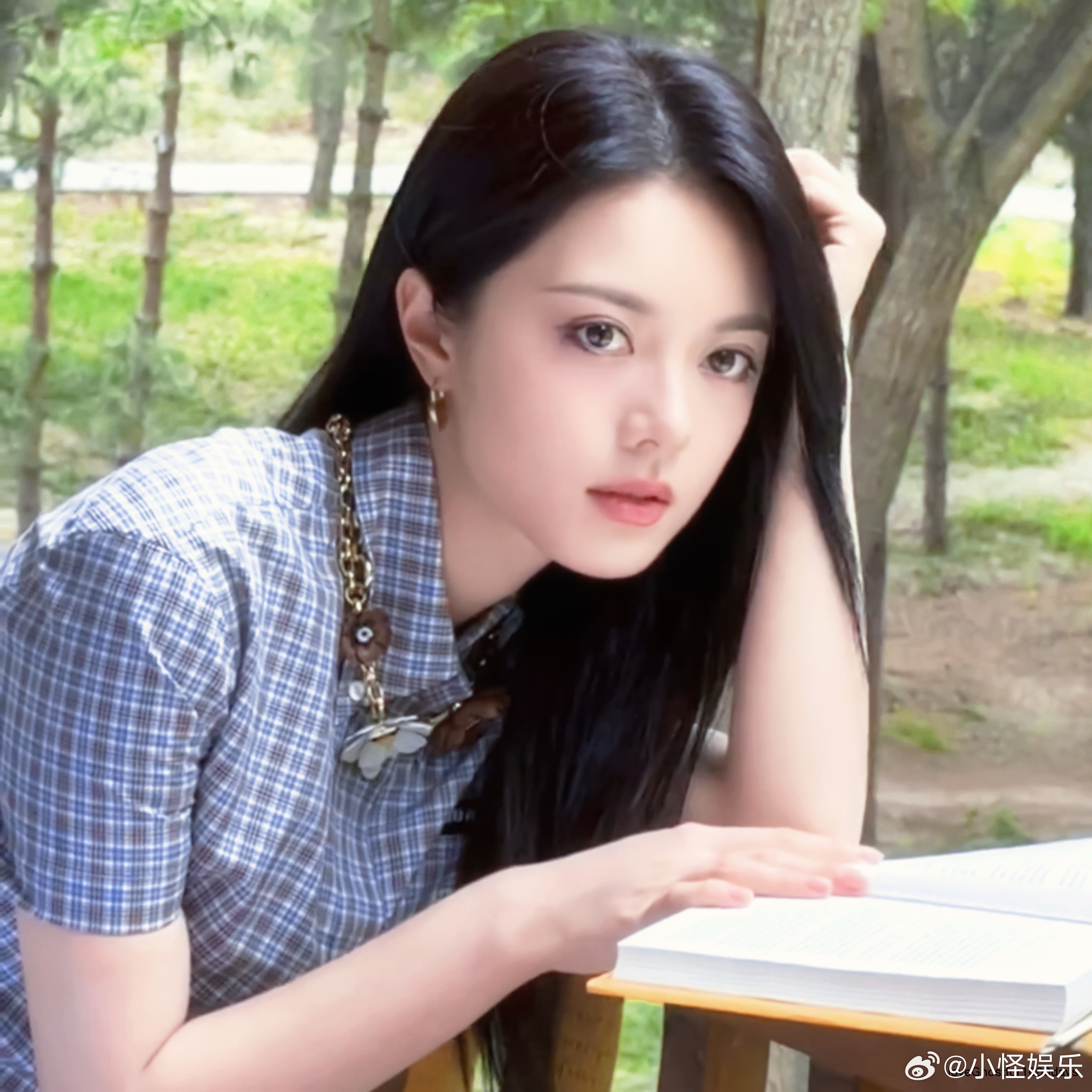 赵今麦miumiu活动路透 高智学姐来袭[哇][哇] ​​​