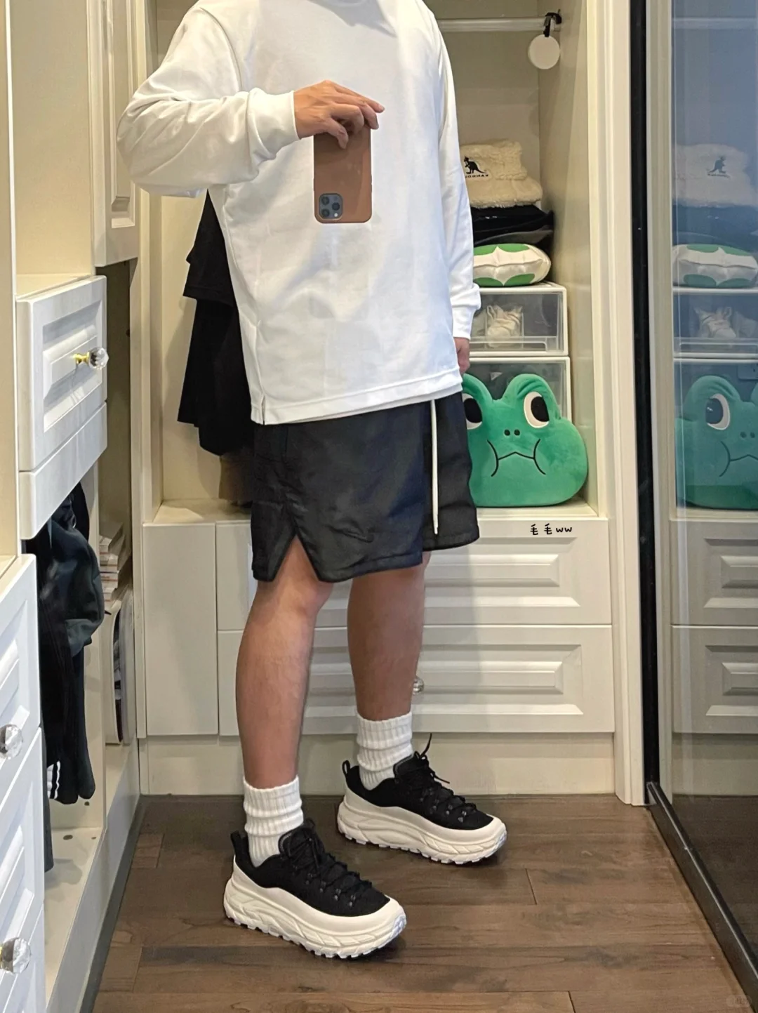 城市户外｜黑白系穿搭