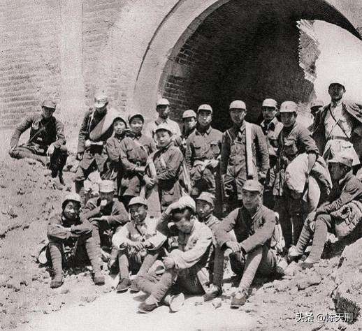 山东抗战十大抗日武装起义（官方权威完整名录）
 
1937年7月—1938年6月