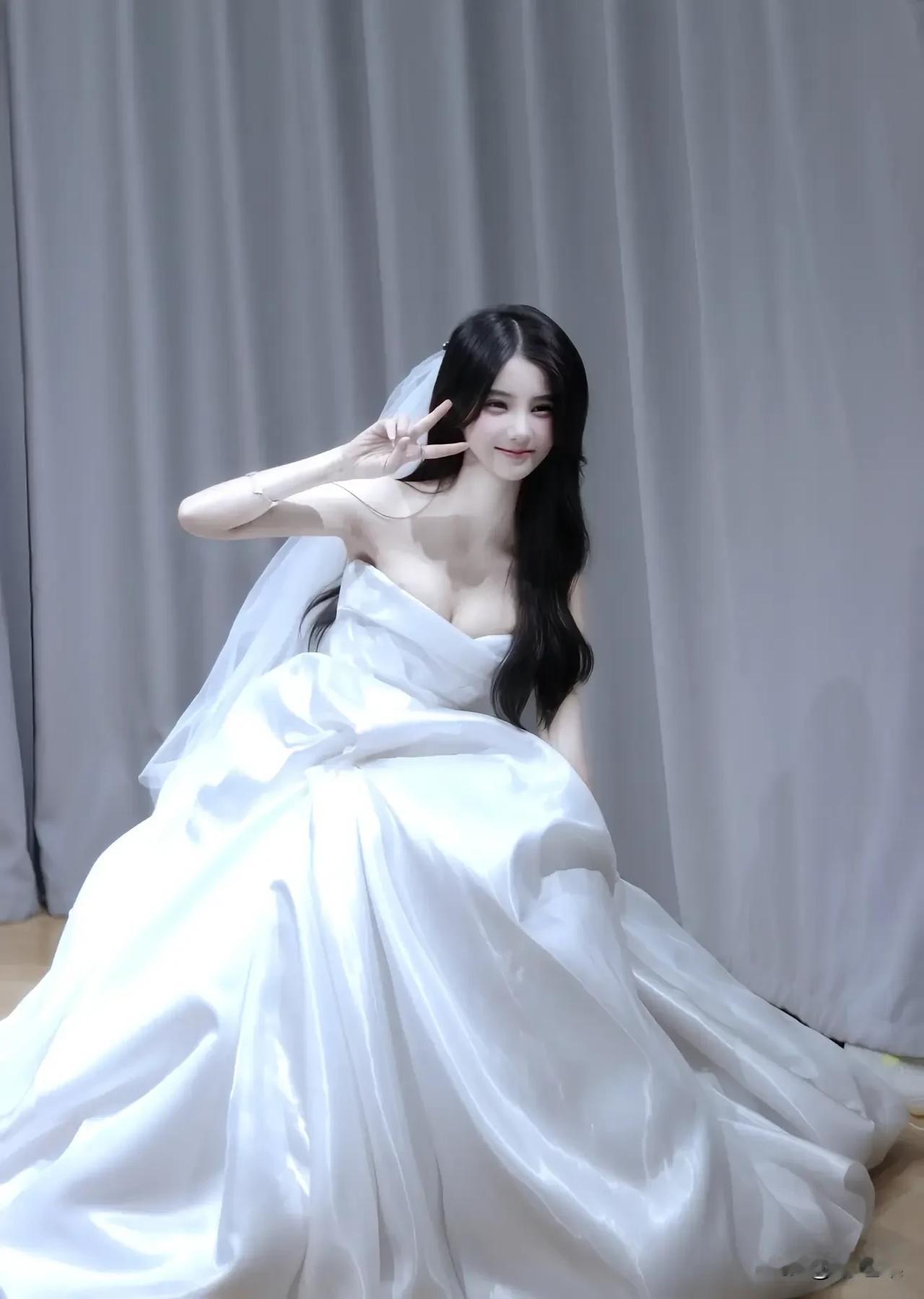 梦幻婚纱照，甜美笑容，优雅姿态，完美定格！