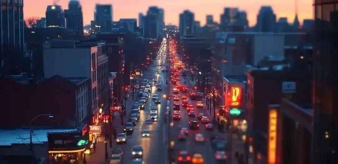 北漂十年的一对夫妻，攒了点钱，盯上昌平南邵地铁口的小两居，均价四万二，首付得一百