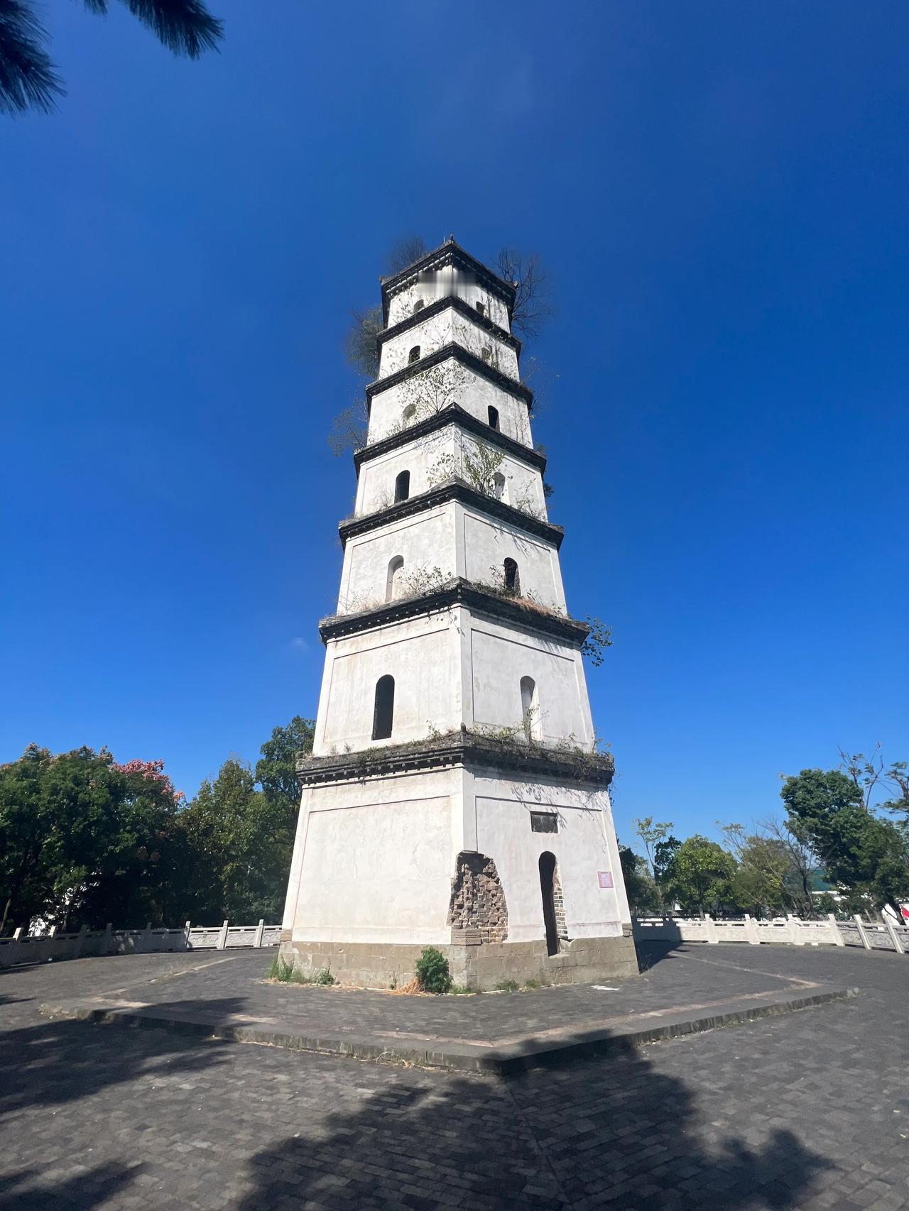 很多人躺了一阵想要改变，但又不知道从何做起。

想要改变是精神上的需求，最容易带