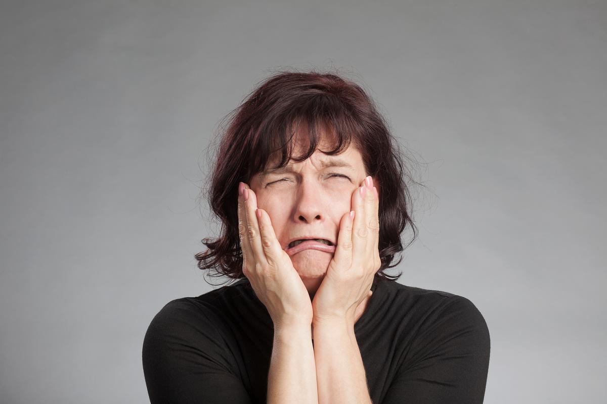 舔狗的男人
女人天生真恶弱者，瞧不起软弱的老公，怎么看也不顺眼，后悔怎么找了一个