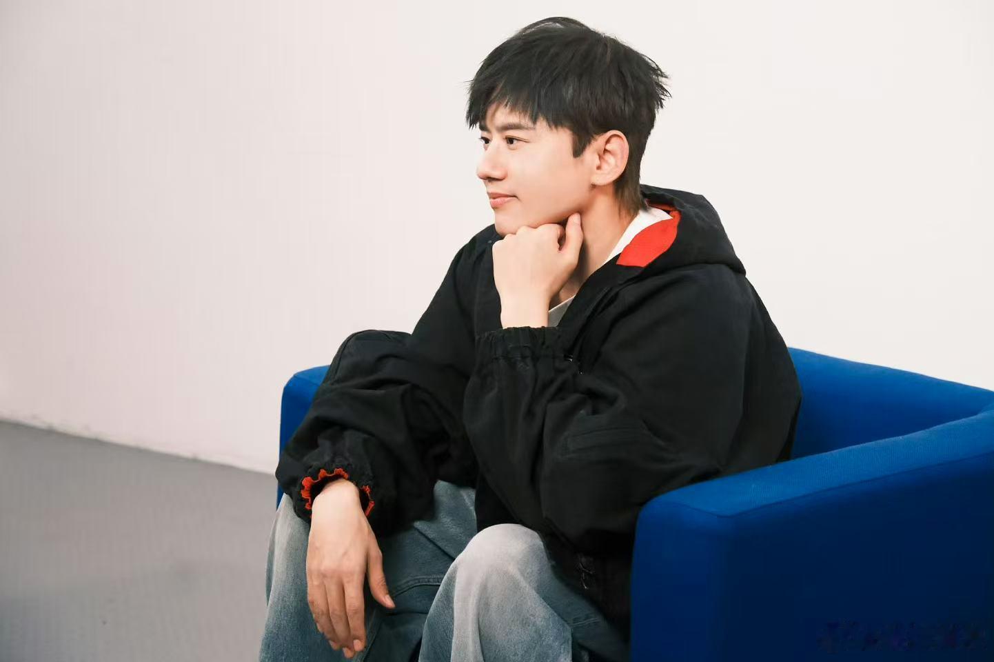 谢娜说杰哥的醉拳夯爆国乐无双 舞动之间，张杰的醉拳不仅是动作的美，更蕴含着深厚的