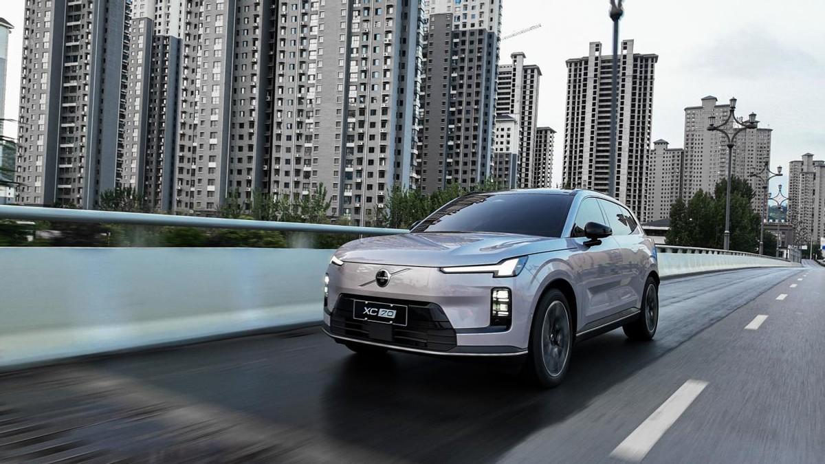 沃尔沃全新XC70高环测试表现优秀，坐实“豪华超混第一车”！
混动车型的市场占有