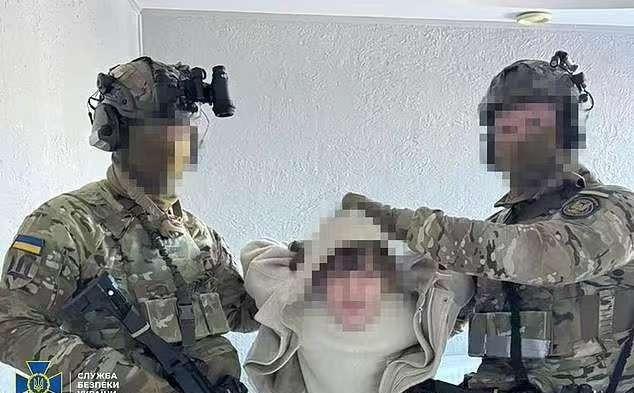 出大事了，俄罗斯“克格勃”暗杀小组，10名成员一夜全部被抓。乌克兰特警突然行动，