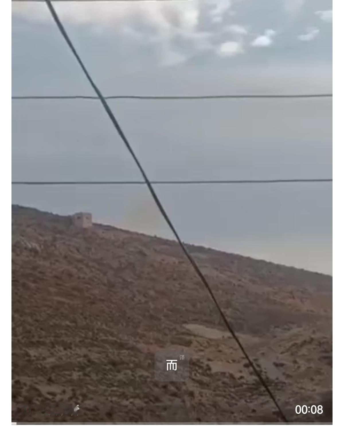 当地时间昨天下午，以色列无人机在叙利亚大马士革省西南部的贝特金地区袭击了一辆汽车