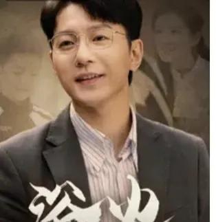 短剧的危害不可小视

目前短剧充斥网络媒体，吸引了大量青少年的眼球。小编浏览了一