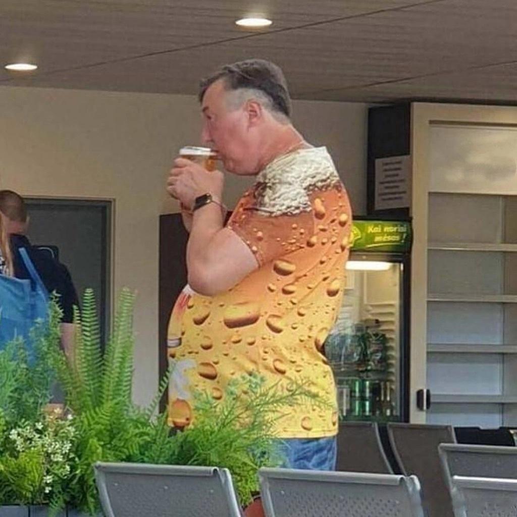 喝啤酒就要有啤酒的样子…… ​​​