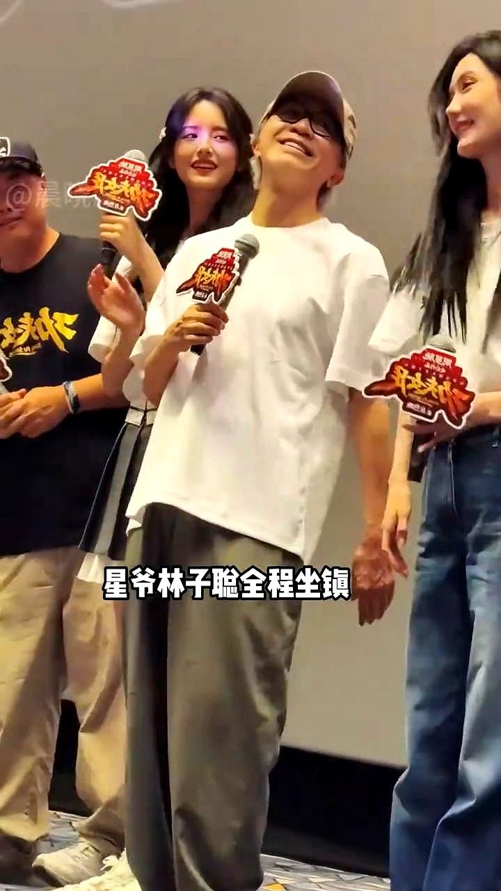 砸下16亿票房的《功夫女足》正疯狂跑路演，作为绝对一番大女主的张小斐，咋就凭空从