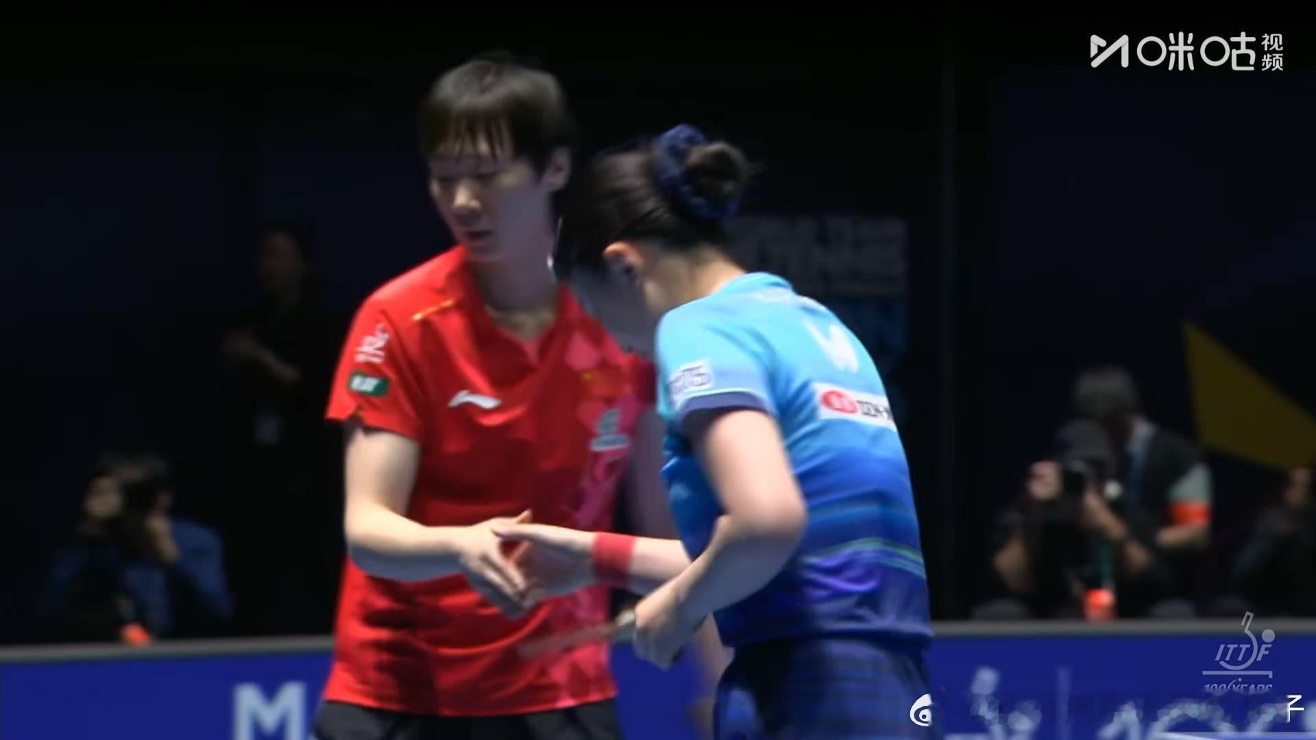 王曼昱2比3张本美和（-4，-9，6，4，-4）第二盘：孙颖莎VS早田希娜中国零