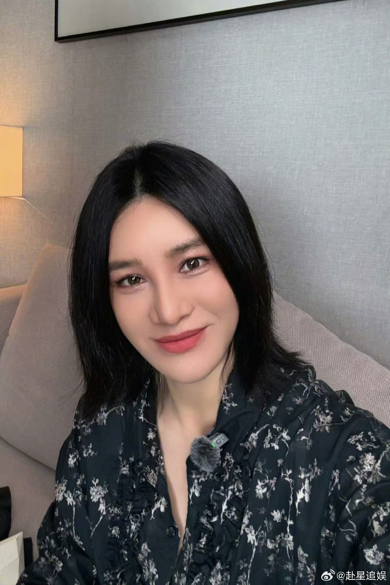 尚雯婕有尚雯婕这样的同事就偷着乐伦敦合伙人 跟去了现场的朋友唠到凌晨，说尚雯婕不
