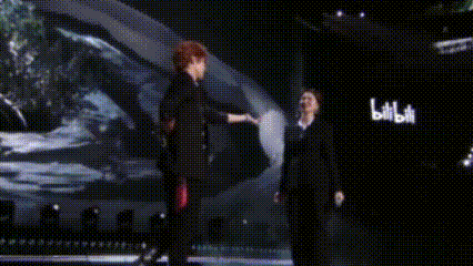 B站跨年 好看 锁死小破站跨晚就对了！它的“好看”是全方位的，从视觉审美到内容共