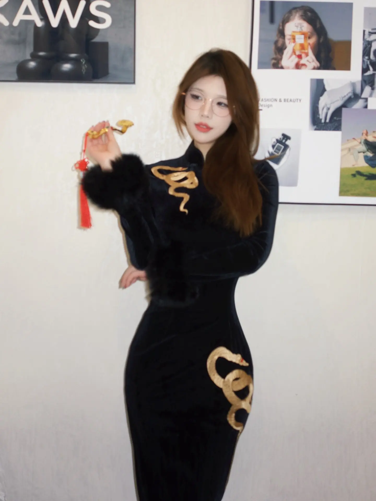 如意如意 按我心意🐍。旗袍 快快显灵！
