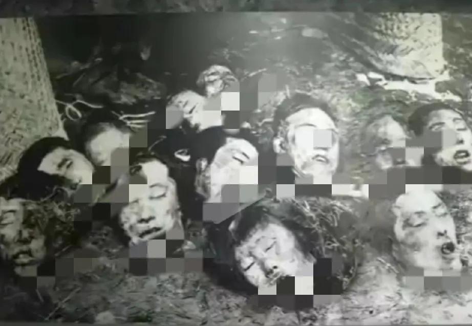 一张惨绝人寰的照片！
这是东北抗联的战士们，被日本鬼子杀害后，他们的头颅被被割下