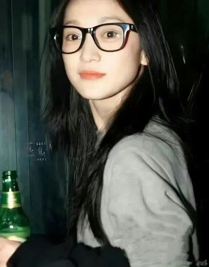 周迅大花幼体少女感周迅大花幼年体 周迅大花幼年体 ​，好看的 ​​​