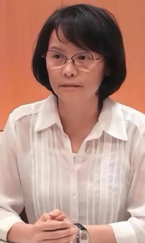 台湾女老师一句话，让14亿人破防！她说："大陆要统一，不是要征服，只是想把被抢走