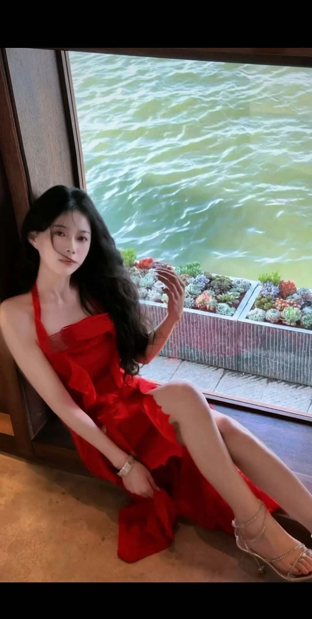 一张照片 虽然30但仍17