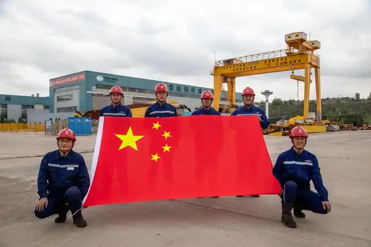 俄乌战火打了四年，中国早已做好最坏准备！既没有急着站队，也没有卷入冲突，而是悄悄