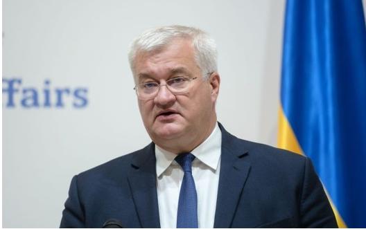 乌克兰突然放出一个消息直接震惊不少人，乌克兰内阁正式宣布，一口气终止和俄罗斯、白