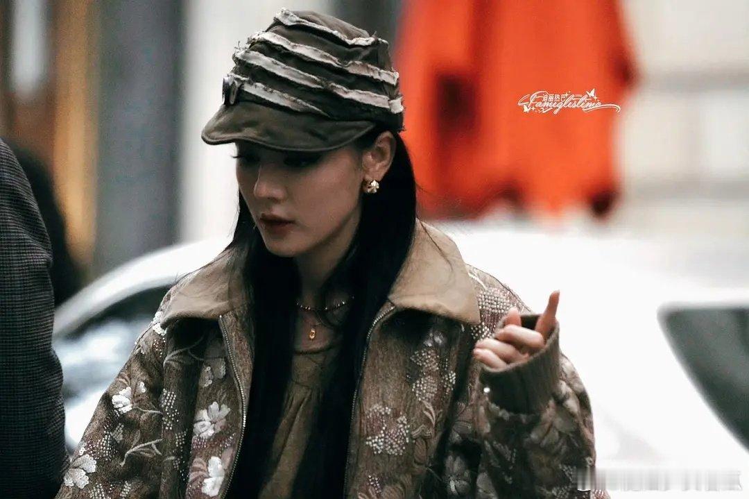 迪丽热巴这套衣服好有羽墨的感觉 ​​​