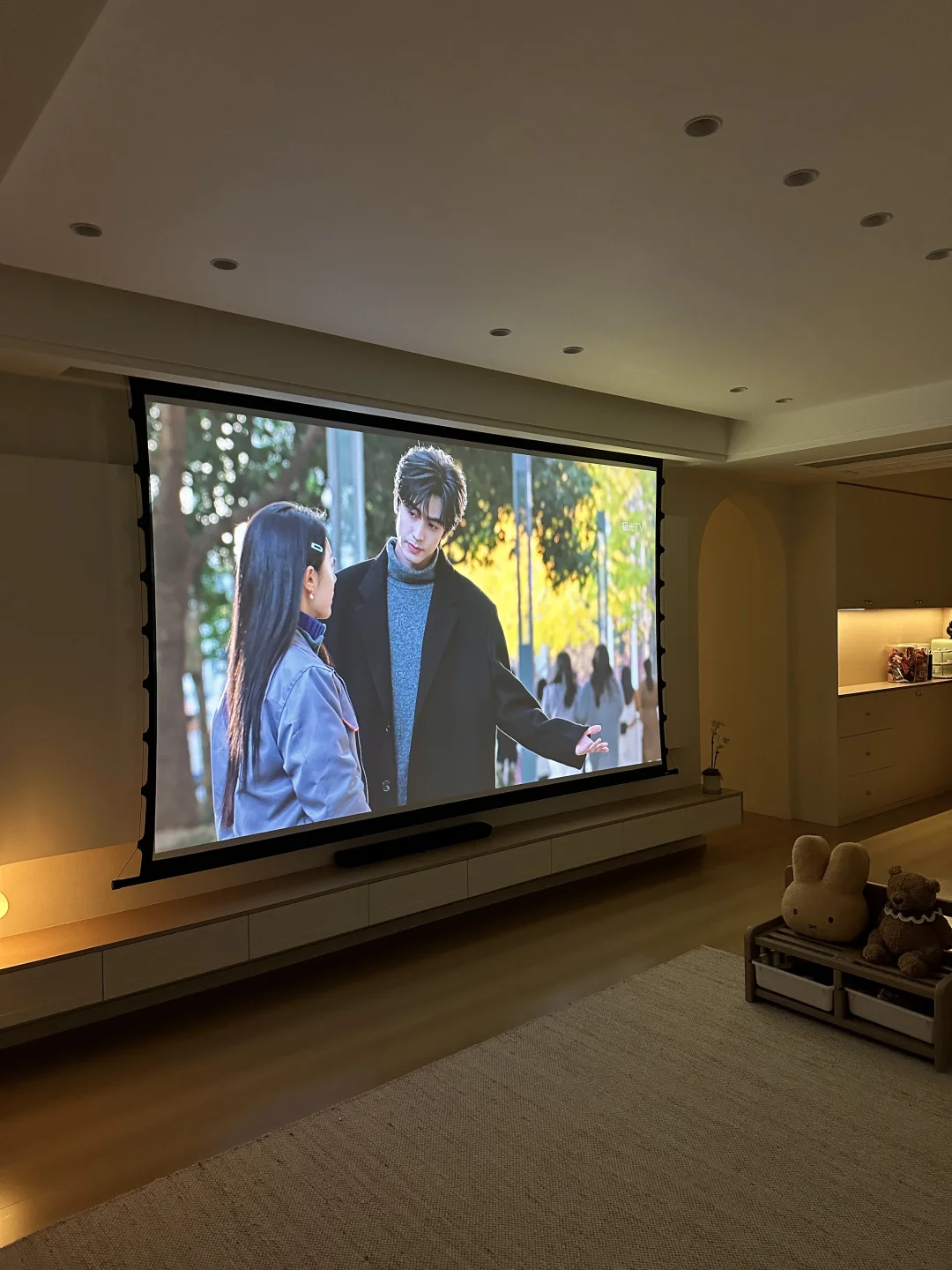 普通人有点小钱就买个房子吧，真的很幸福！