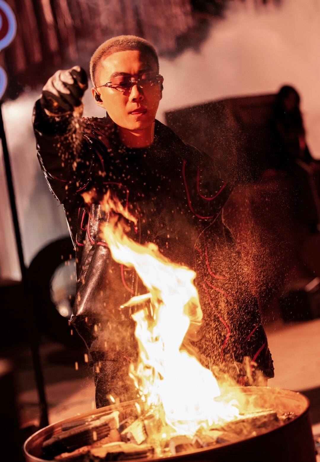 没有Melo热暴力不了的场说唱巅峰对决2026今晚六点正片就能完整看到Melo的