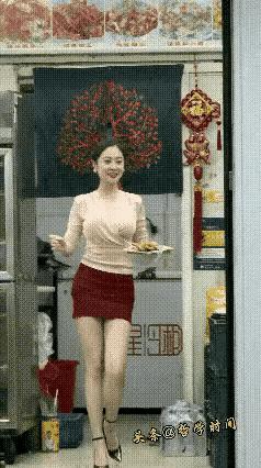 突然回眸一笑，受不鸟了
