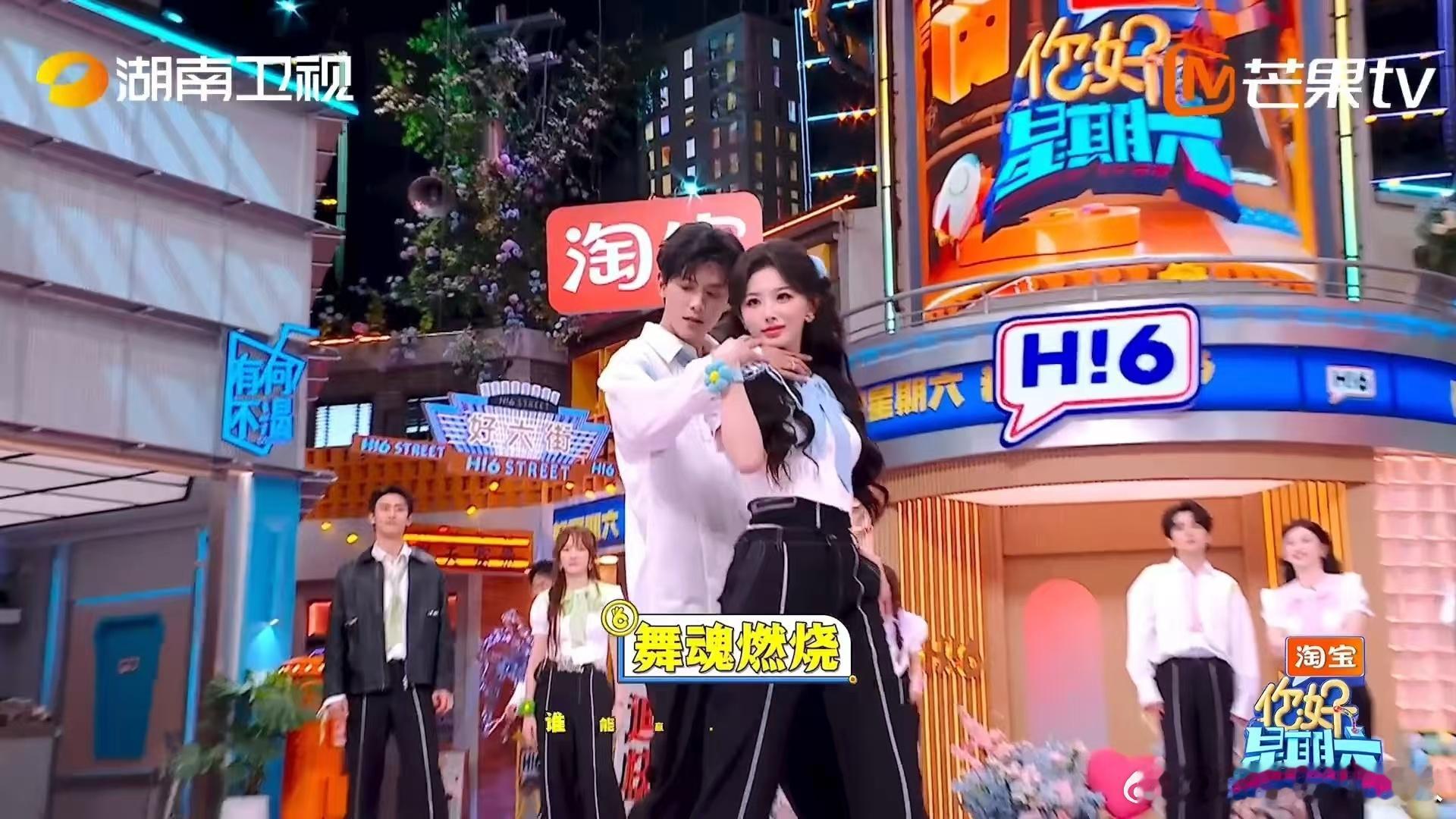 孔雪儿邓凯害羞姐暗爽哥邓凯说和孔雪儿搭档特别开心 孔雪儿邓凯也太好嗑了，害羞姐和