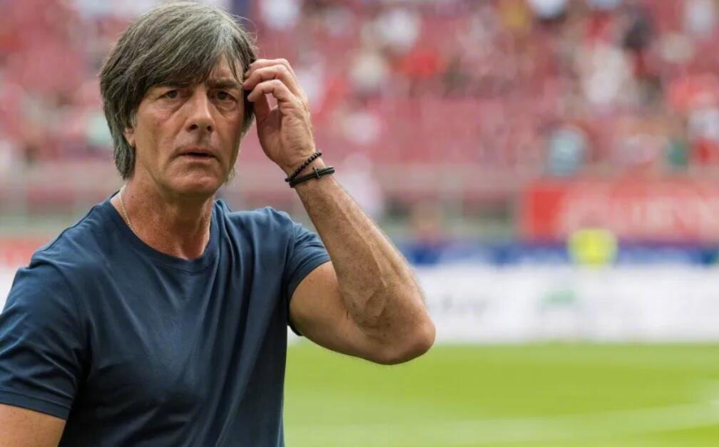 据加纳媒体报道，前德国队主帅勒夫在离开教练岗位五年后，可能迎来执教生涯的短期回归