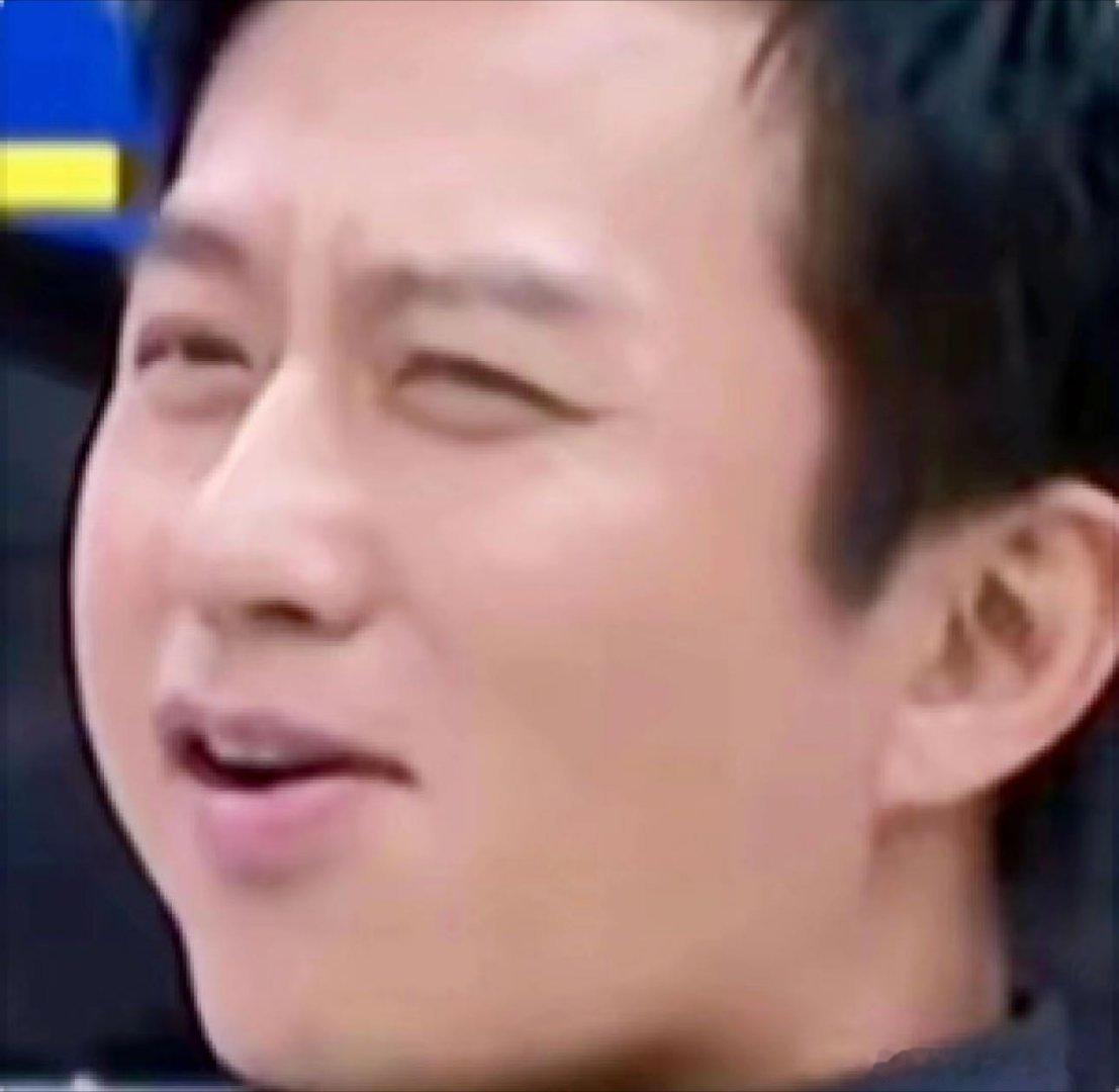 邓超听到嘴角又该压不住了哈哈哈哈哈 一句gogogo出发喽瞬间勾起回忆，邓超难掩