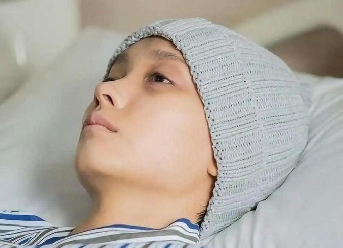 “安乐死是个大骗局？”瑞士的安乐死服务声称，患者只要躺进自杀舱，按下一个按钮，就