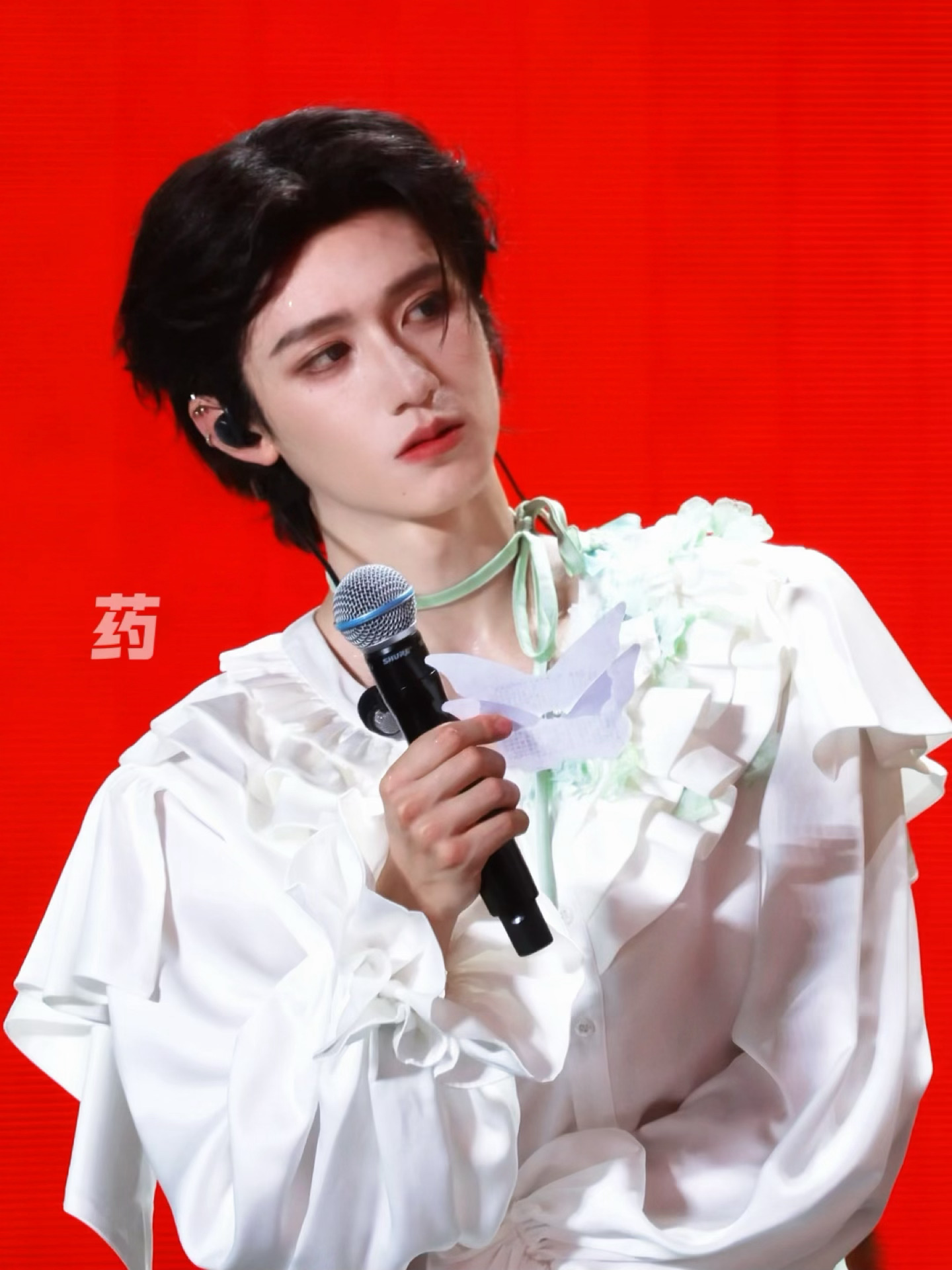 念东西的时候不自觉嘟着嘴真的好萌好母萌妈妈妈妈妈少女妈妈