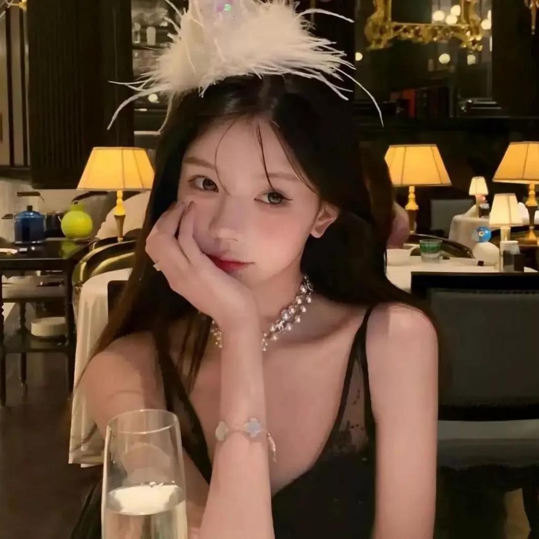 优雅餐厅的迷人时刻氛围很好的餐厅 温柔系餐厅 餐厅美拍 氛围好的餐厅 氛围绝佳的