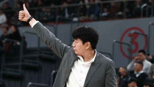 虽然山东队最终以89:76的战绩成功击败了同曦这支球队，但是邱彪依旧指出了现有这