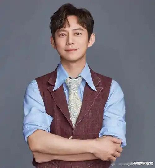 洗澡时候会想起林宥嘉何炅谁懂啊！多年前快本的无聊讨论，现在洗澡还在被林宥嘉何炅支