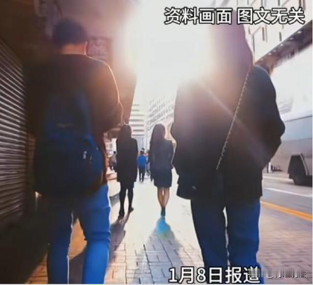 沈阳，一男子刷短视频认识到一位“00后”女生，男子经常约女生线下吃饭、看电影，男