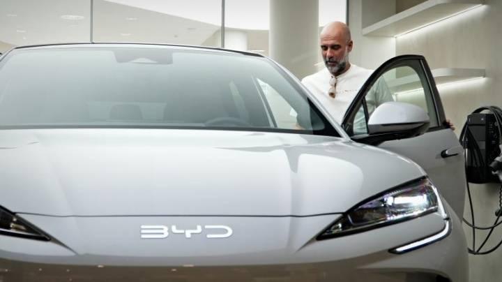 07 成瓜迪奥拉新座驾 背后是中国汽车的全球化进阶
近日，足坛传奇教练瓜迪奥拉在