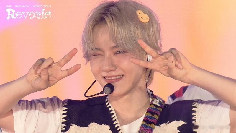 边伯贤WIEA压轴 第二波表演阵容来了！WIEA国际娱乐盛典压轴出场，今晚歌单超