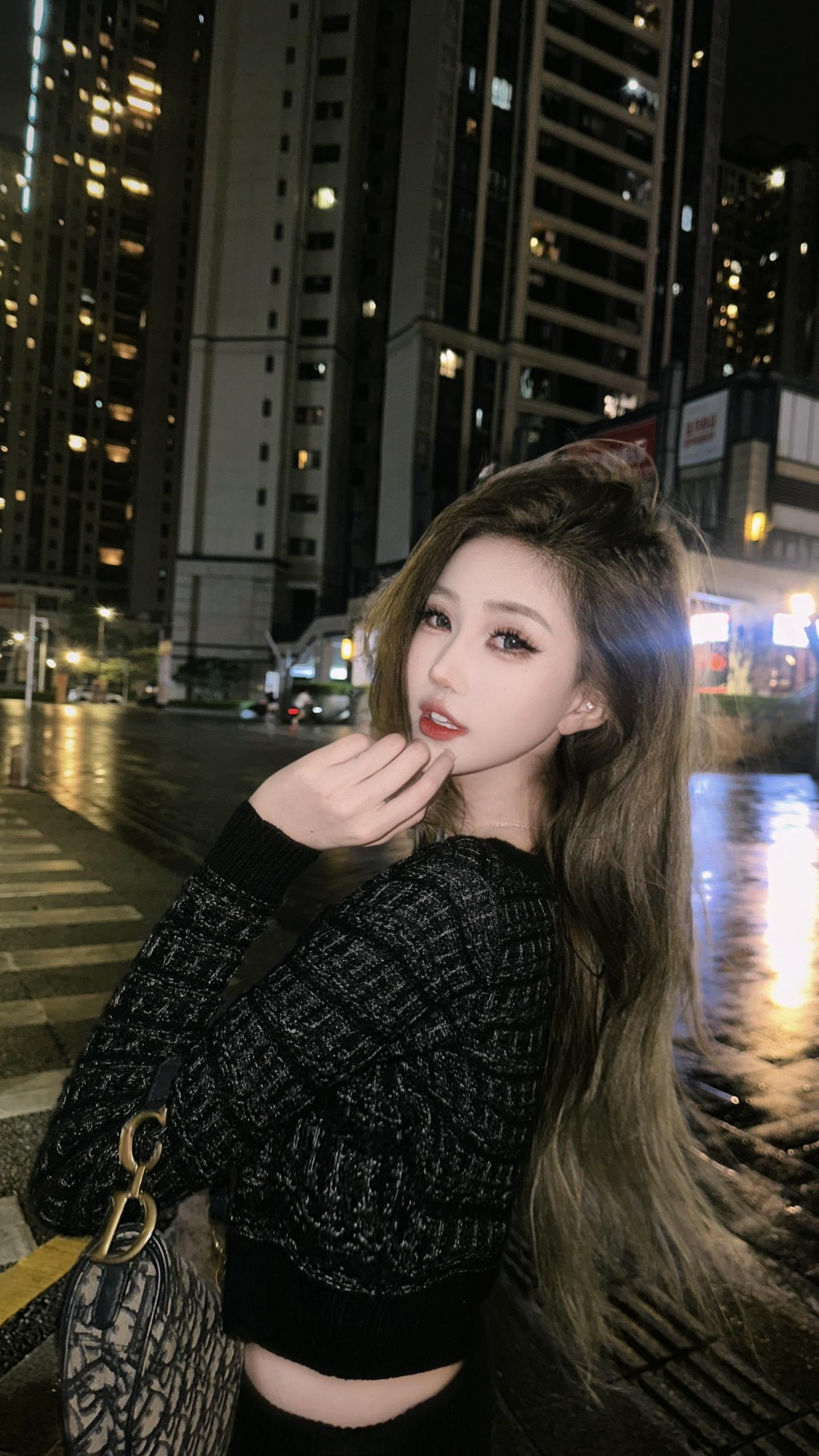 非要长得带劲吗 心给你了还不够吗。