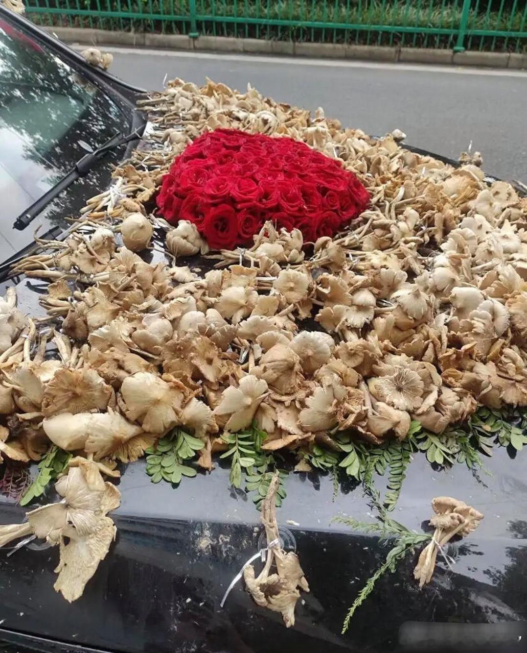 这是哪个地区的婚车…… ​​​