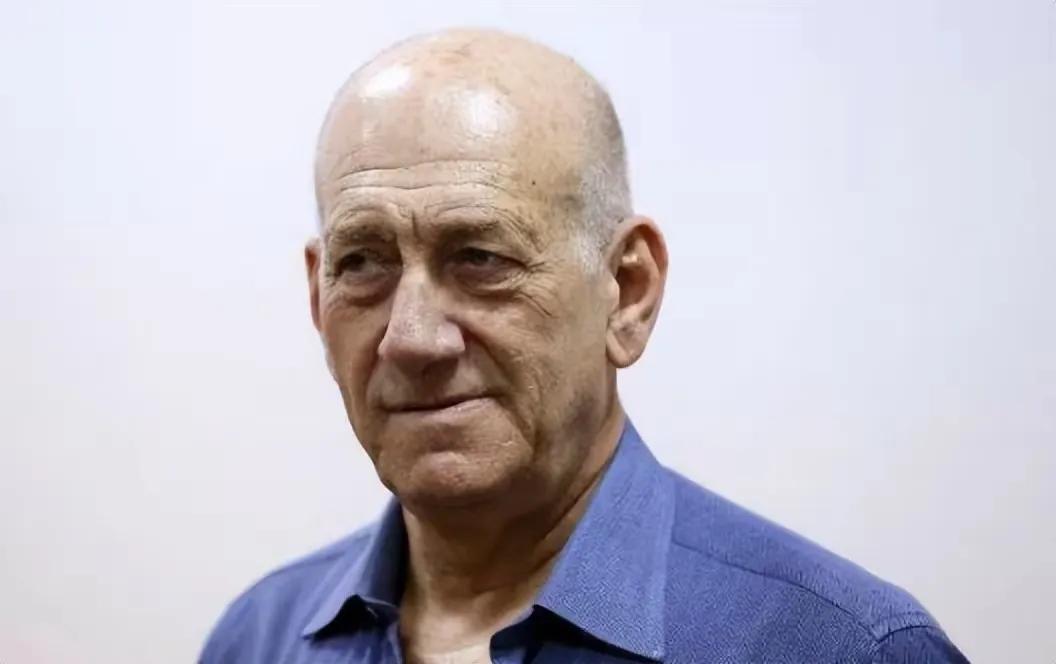 以色列前总理奥尔默特表示，以色列已经到了一个重要时刻，在拉法的军事行动很可能得不