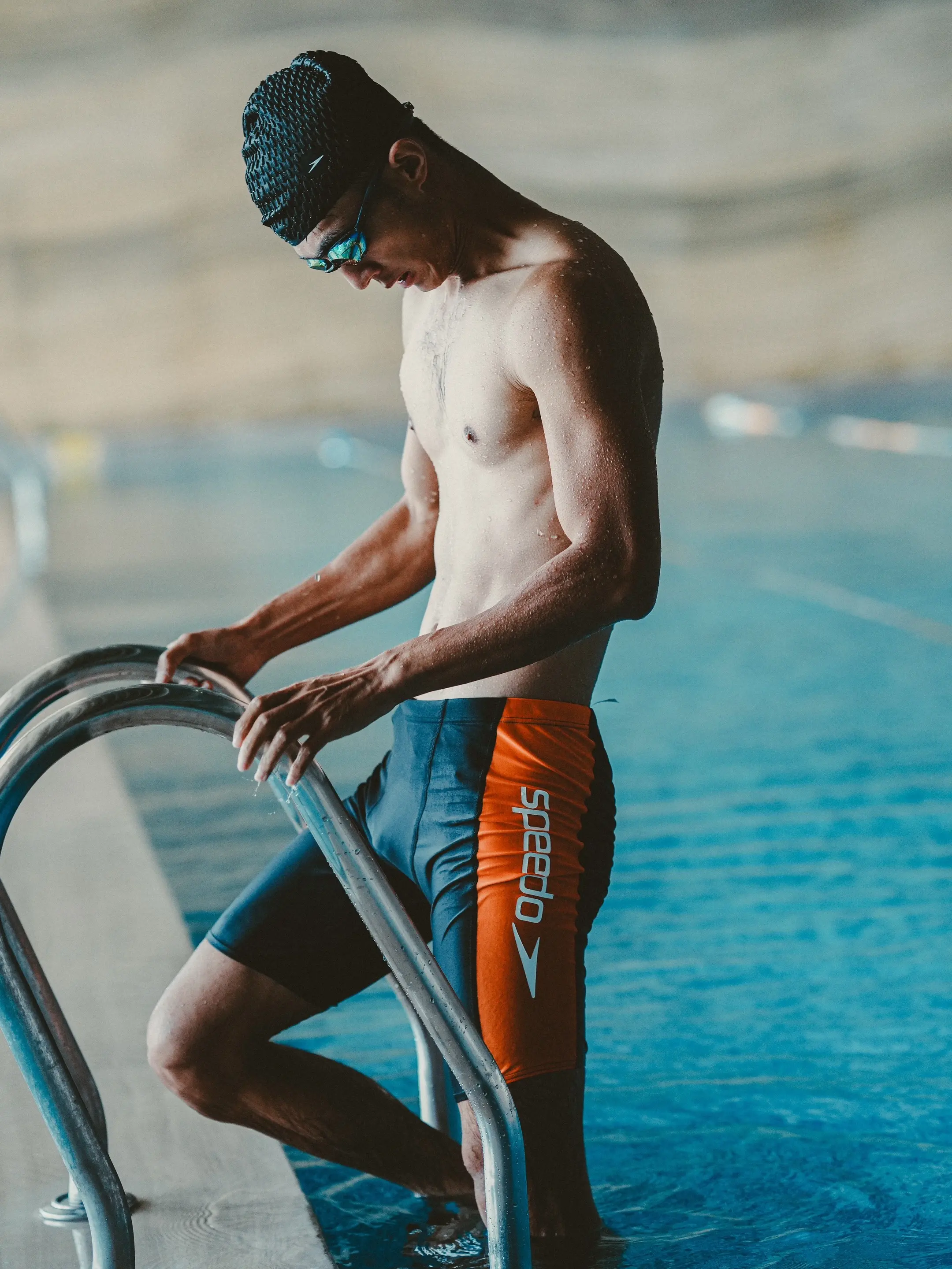 游泳男孩🏊🏻‍♂️。游泳