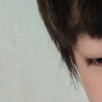 坚持做正确的事，哪怕它很困难；坚持做热爱的事，哪怕它不被理解。时间会证明，你的坚