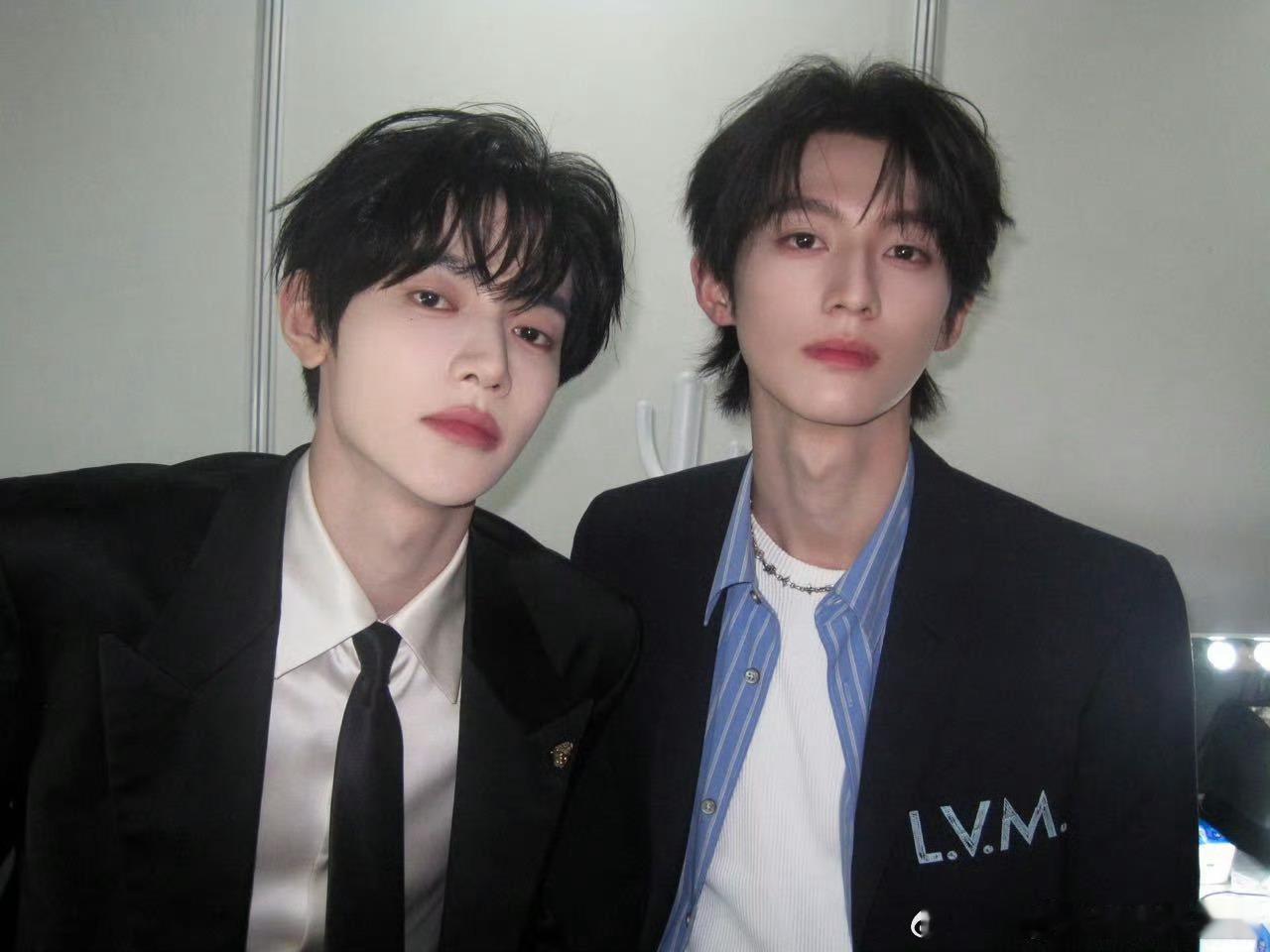 章昊、宋威龙、赖伟明合照，眼睛享福了 